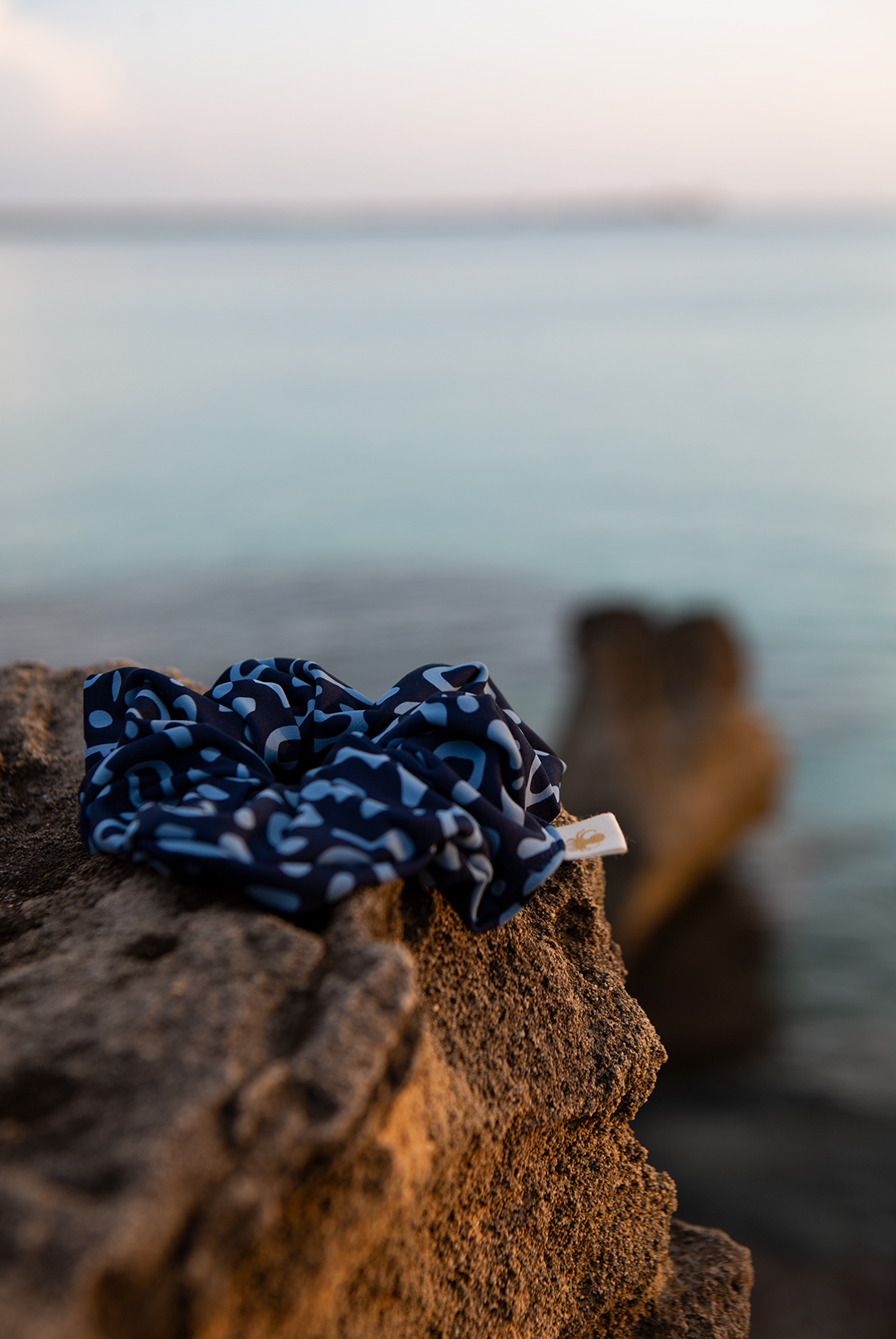 EAGLE RAY Print Scrunchie from NAUTRA.